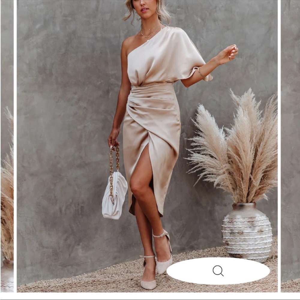 Vici One Shoulder Dress in Champagne
